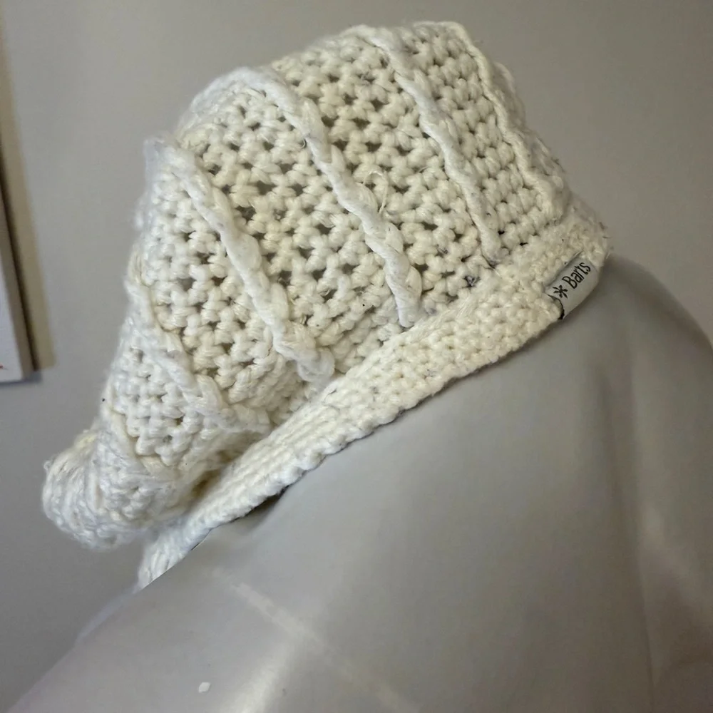 Barts Beanie Toque Adult One Size White Knit Brim Bill 100% Acrylic Ski Outdoors